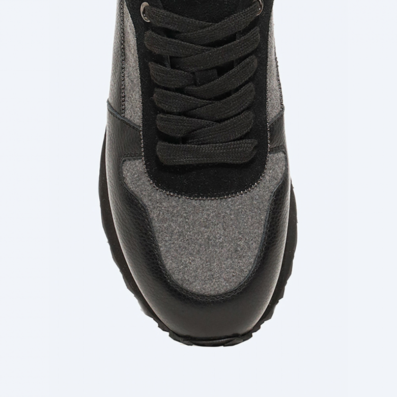 Кроссовки 3