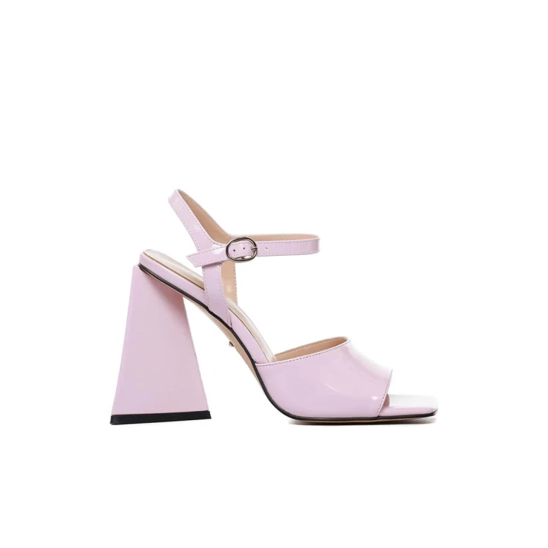 Босоножки 1