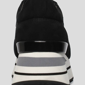 Кроссовки 3