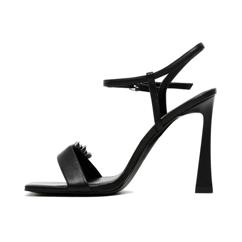 Босоножки 1